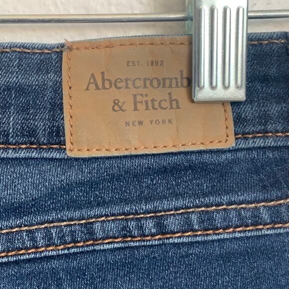 5/$25 Abercrombie & Fitch High Rise Super Skinny Jeans in Medium Blue Wash - Picture 5 of 5
